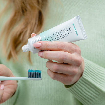 LIVFRESH Dental Gel - Advanced Solution for Superior Teeth Cleaning and Gum Protection