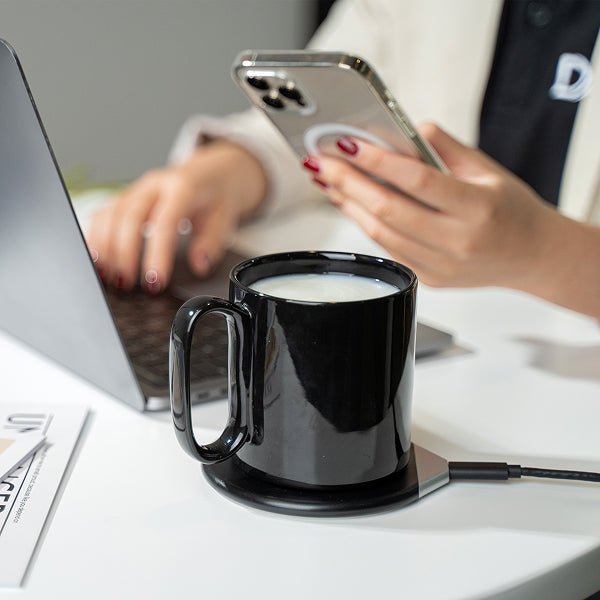 InstaHeat - 2-in-1 Mug Warmer & Wireless Charger
