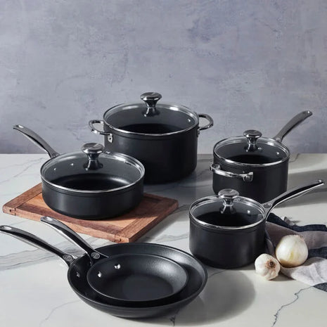 Le Creuset 10-Piece Cookware Set - Elevate Your Cooking Experience